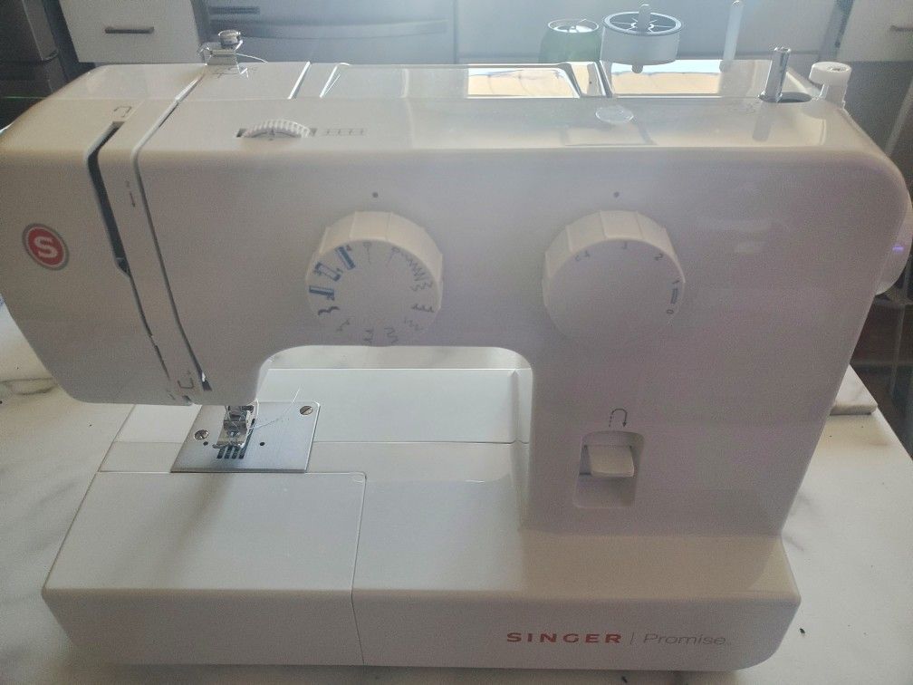 Singer Promise 1408/1409 Sewing Machine