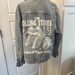 Rollin’ Stones Denim Jacket  Size Large in men’s but could be worn by a lady.  Excellent condition as this was only worn a few times.   - 100% cotton 