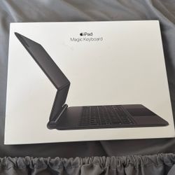 IPAD MAGIC KEY BOARD