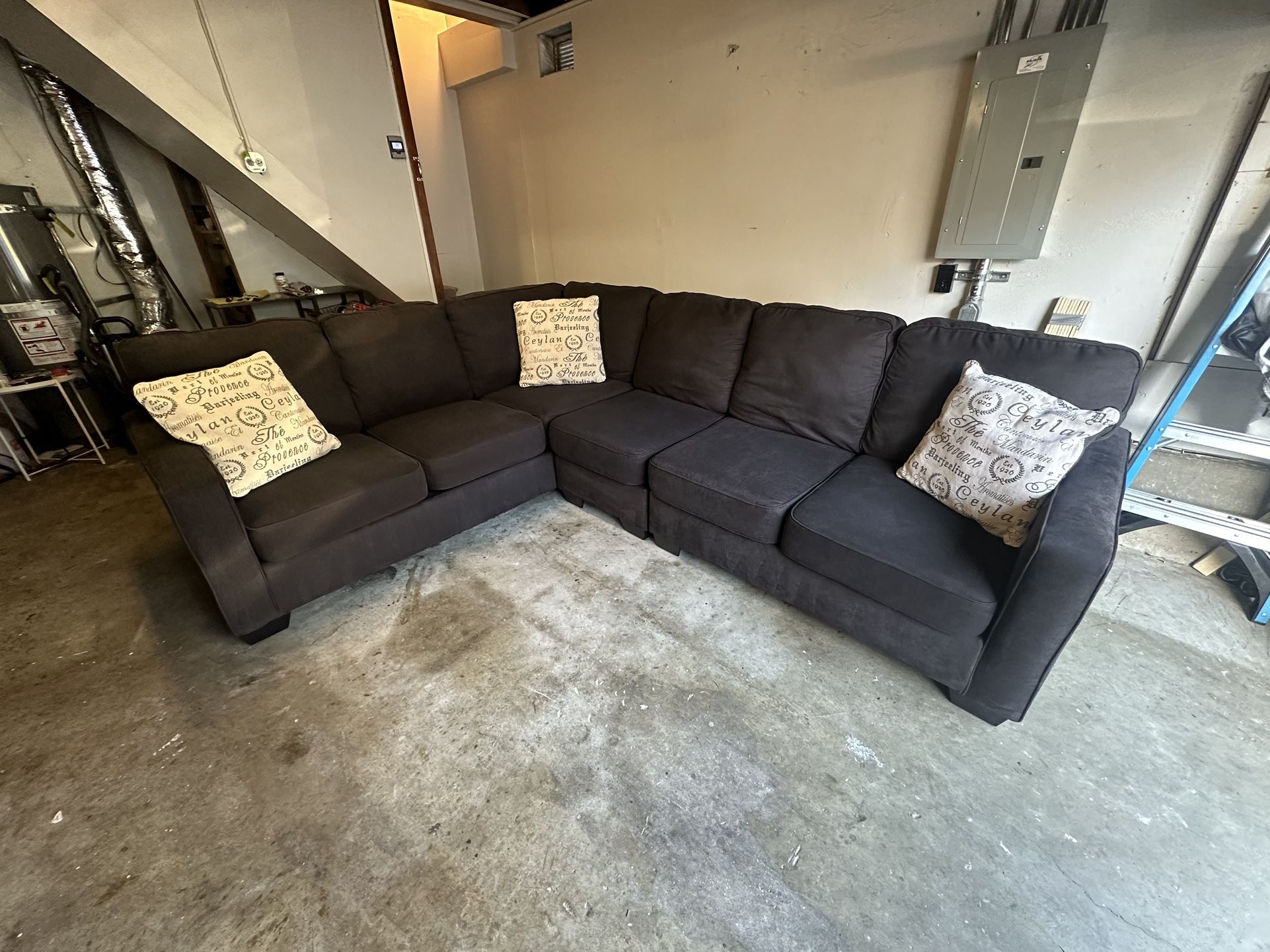 Sectional Black Couch-FREE Delivery