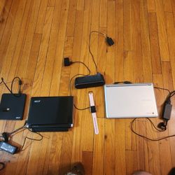 Selling everything together. All items are in good working condition and include chargers.
Samsung Chromebook (ChromeOS)
Acer portable monitor
Acer ex