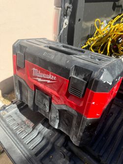 Milwaukee vacuum