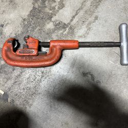 Ridgid Pipe Cutter And Reamer