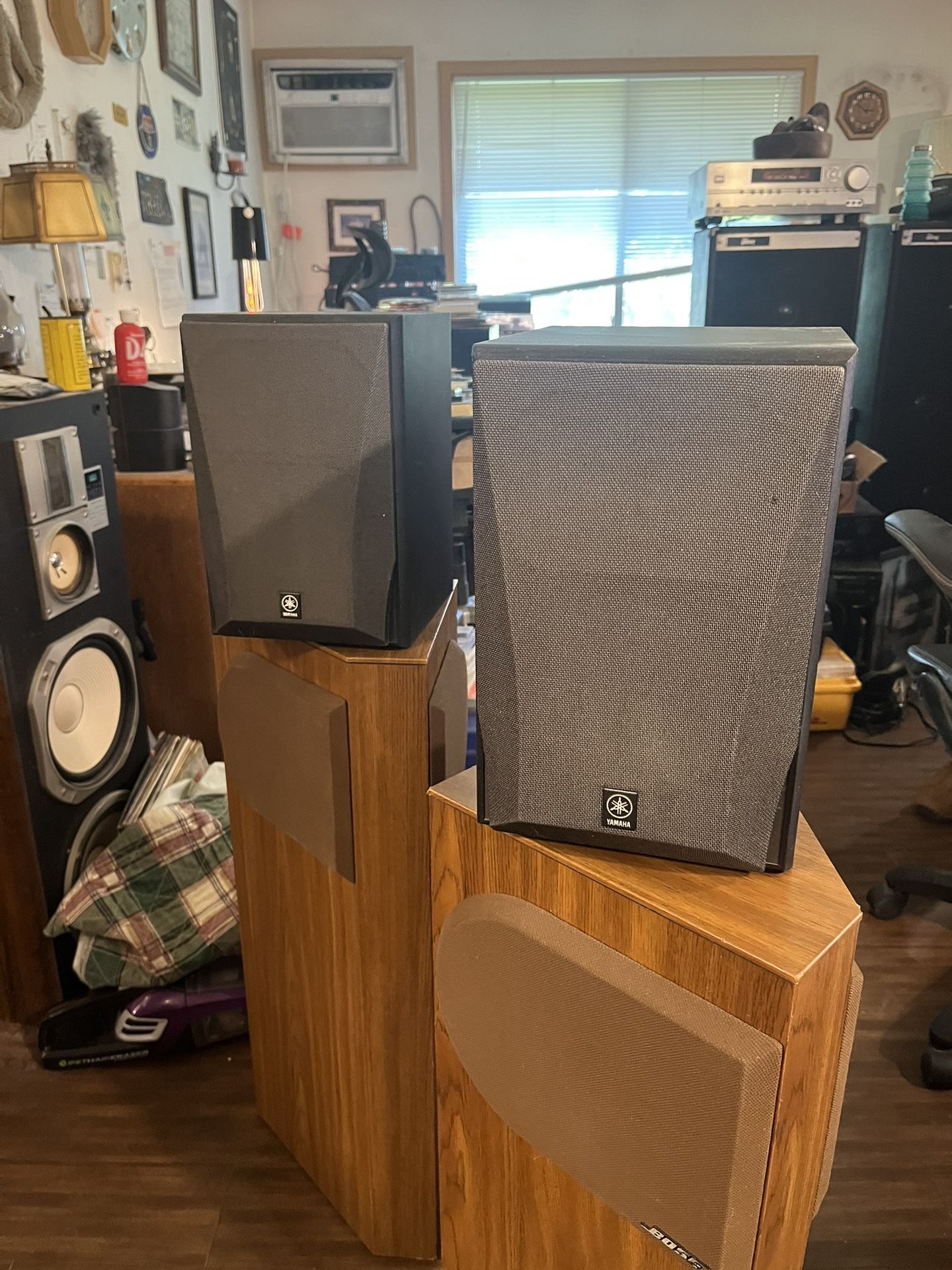Yamaha Book shelf speakers NS-5290