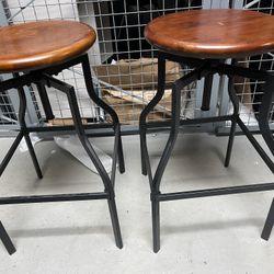 Adjustable Stools 