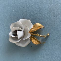 Cerrito White Rose Gold Tone Brooch Pi 