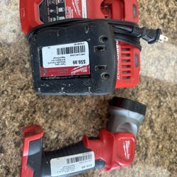 Milwaukee Light W/batt And Charger 