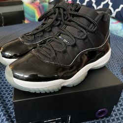 Jordan 11  Retro  2016 ( Spacejam)  
