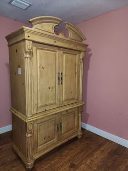 Tall Furniture with Shelve. Light Wood. Sturdy. Come pick up. Two Piece