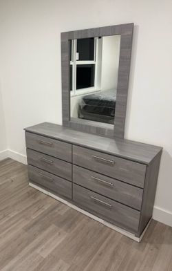 Dresser whit mirror - Cómoda con espejo