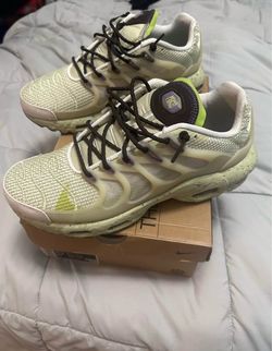 Mens sneakers size 11.5