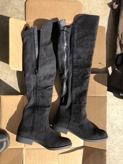 Casual boots two pairs never worn size 6 both for $25