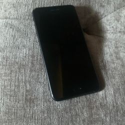 Mint Condition Locked iPhone 7