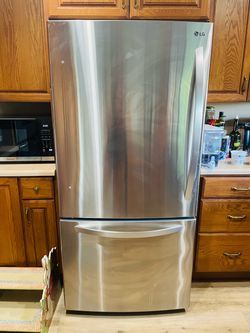 LG Stainless Steel Bottom Freezer Refrigerator