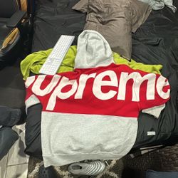 Supreme Hoodie 