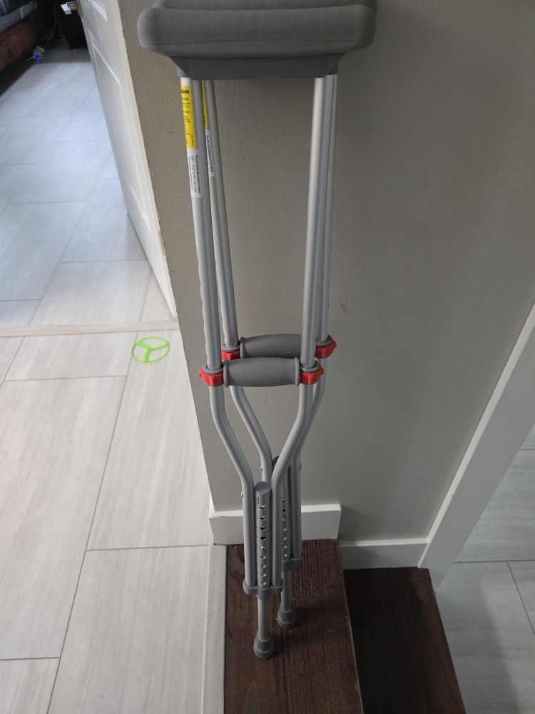 Crutches Boy 13 Yo 