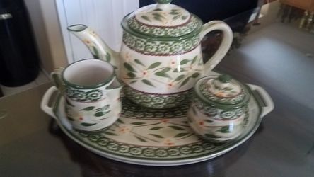 Tea cups