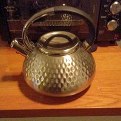 Balduzzi Stainless Steel Hammered Stovetop Tea Kettle
