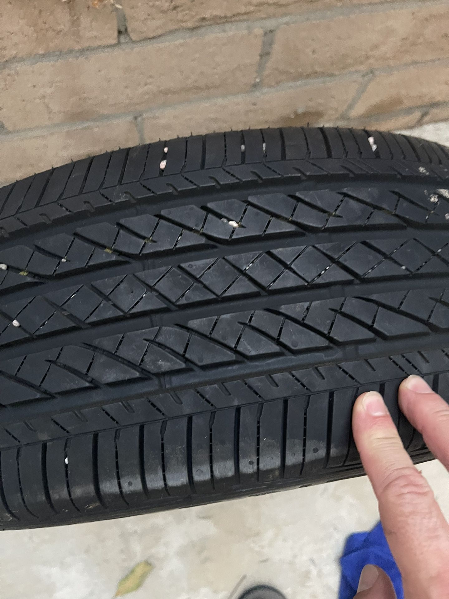 Used 215/55R18 Bridgestone Turanza EL440 95H - 8.5/32 - Tire