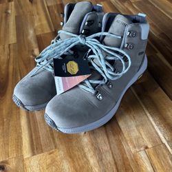 Merrell (size 7.5) Women's Ontario 2 Mid Waterproof Hiking Boots