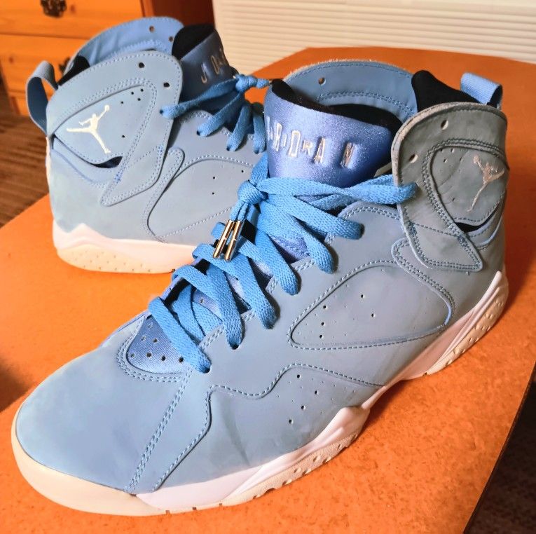 Jordan Retro 7s In University Blue