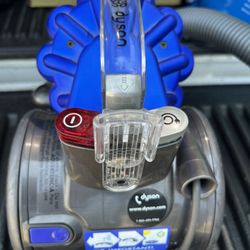 Dyson DC26. Light Weight