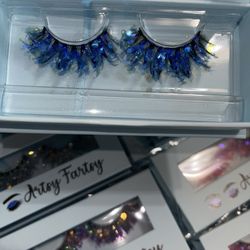 5D MINK GLOW IN DARK LASHES 25MM