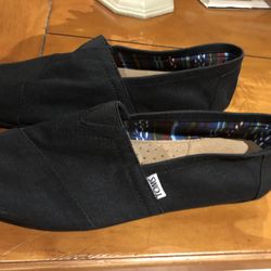 Toms