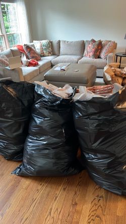 Free Moving boxes and paper