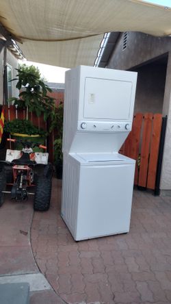 Stackable washer gas dryer