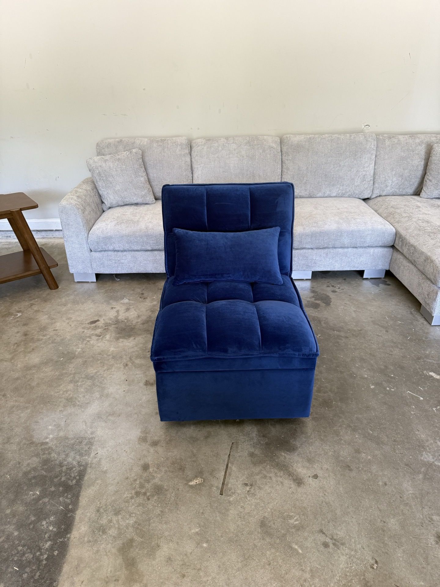 🎊BRAND NEW 🎊 Ball & Cast 4 in 1 Convertible Sleeper Chair, Velvet Single Sofa Bed with Side Pockets,Pull Out Couch with Adjustable Backrest and Pill