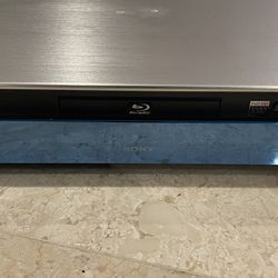 Sony Blu-ray DVD Player BDP-S1