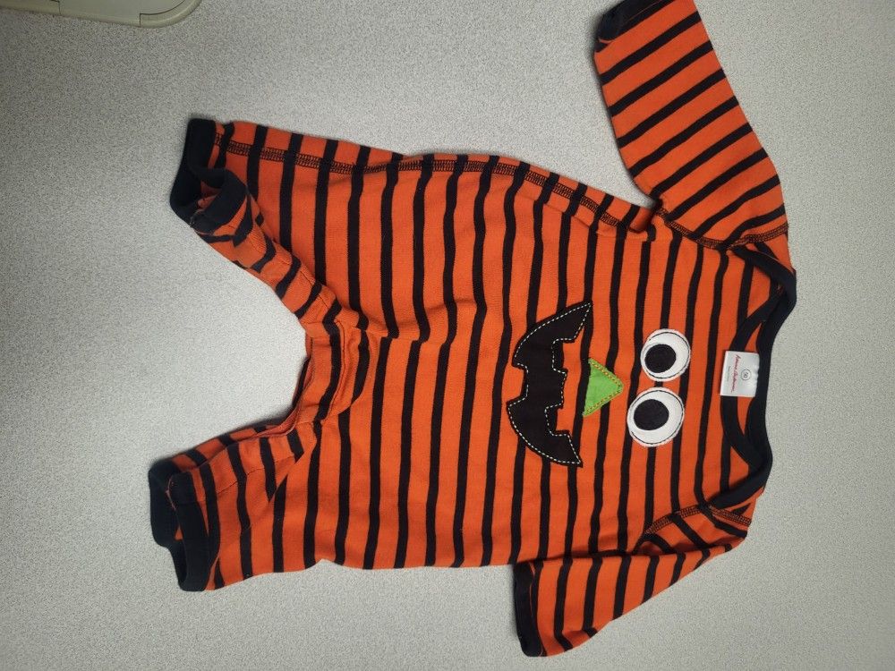 Boys size 50 (Newborn) Hanna Andersson jack-o-lantern long sleeve pants one-piece Lot 76