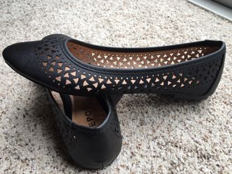 Black flats size 8