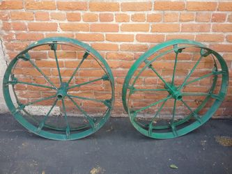 Set 30" wagon wheels