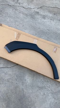 New 2024-2025 Crosstrek Rear Right Fender Trim 91112FN30A