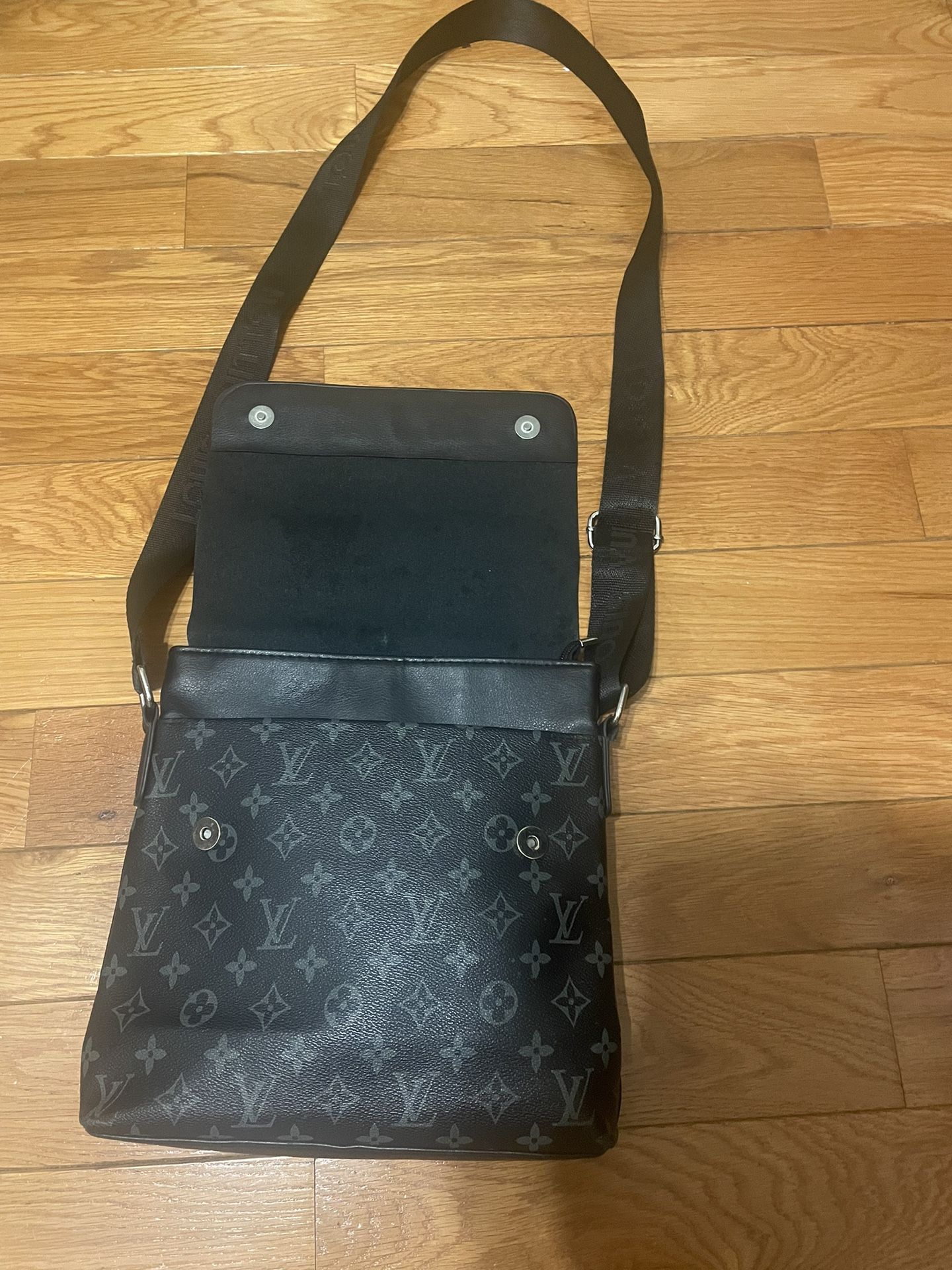 LV Messenger Bag
