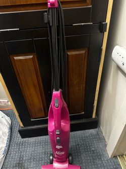 Portable Mini Vacuum Cleaner (Lightweight & Easy to Use)