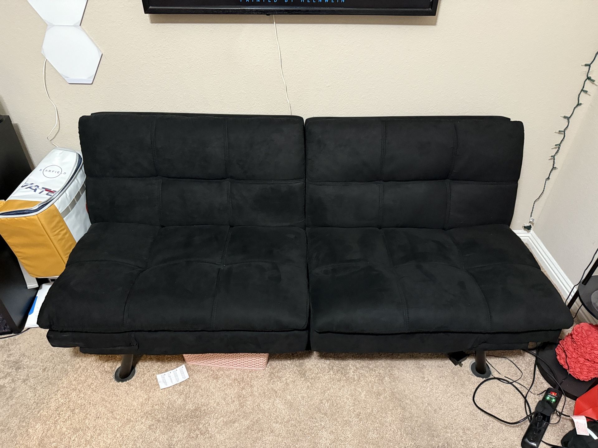Couch, can be flat