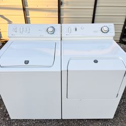 Maytag Washer And Dryer Set. 