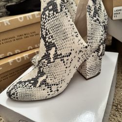 Steve Madden Boots 