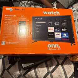 32” ONN ROKU TV 