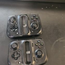 2 Razer Kishi Controllers For Phones.