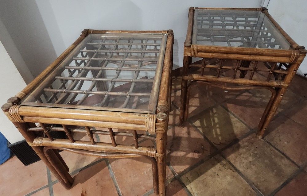 MUST SELL!!! A Pair of Vintage Rattan Side Tables By Franco Albini Wilshire Co.