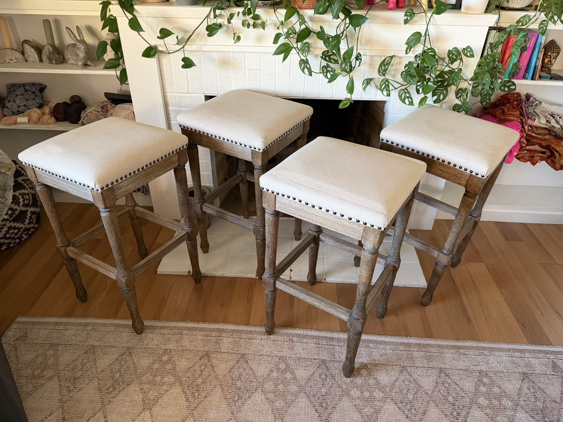 4 Counter Height Stools