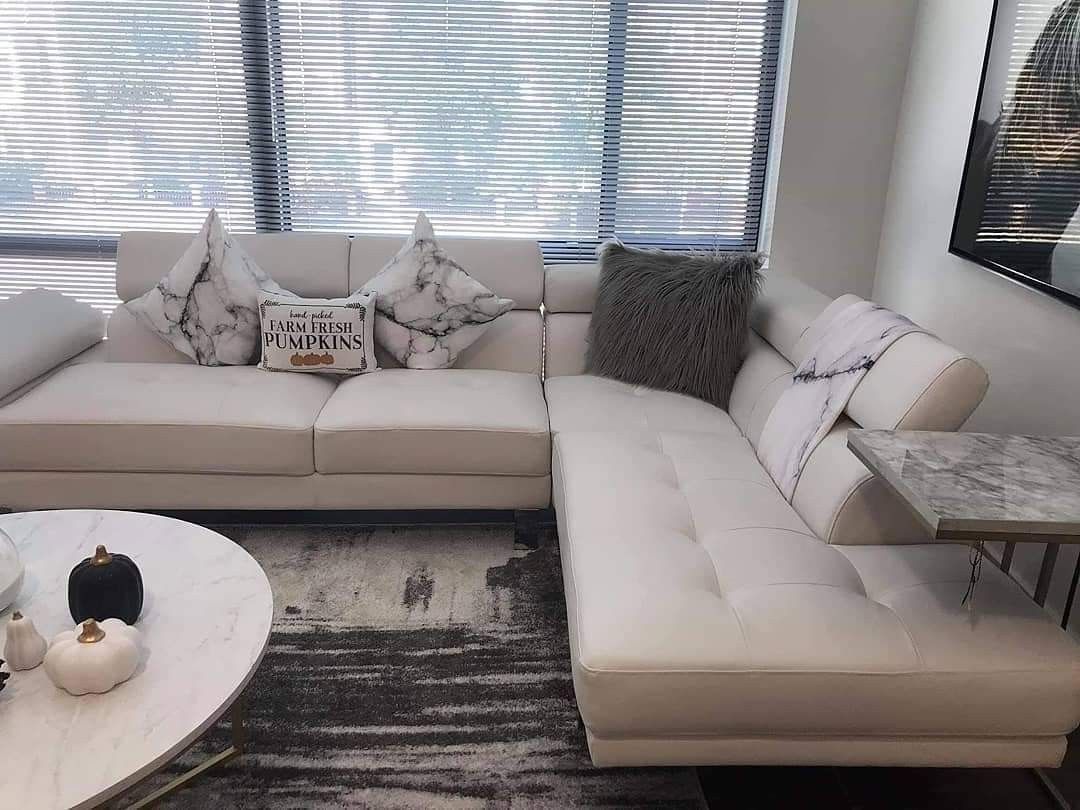 New! Modern White Leather Sectional *FREE SAME-DAY DELIVERY*