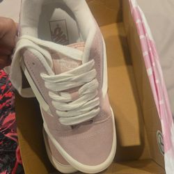 Vans pink women size 8  new