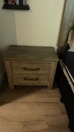 Queen size bedroom set