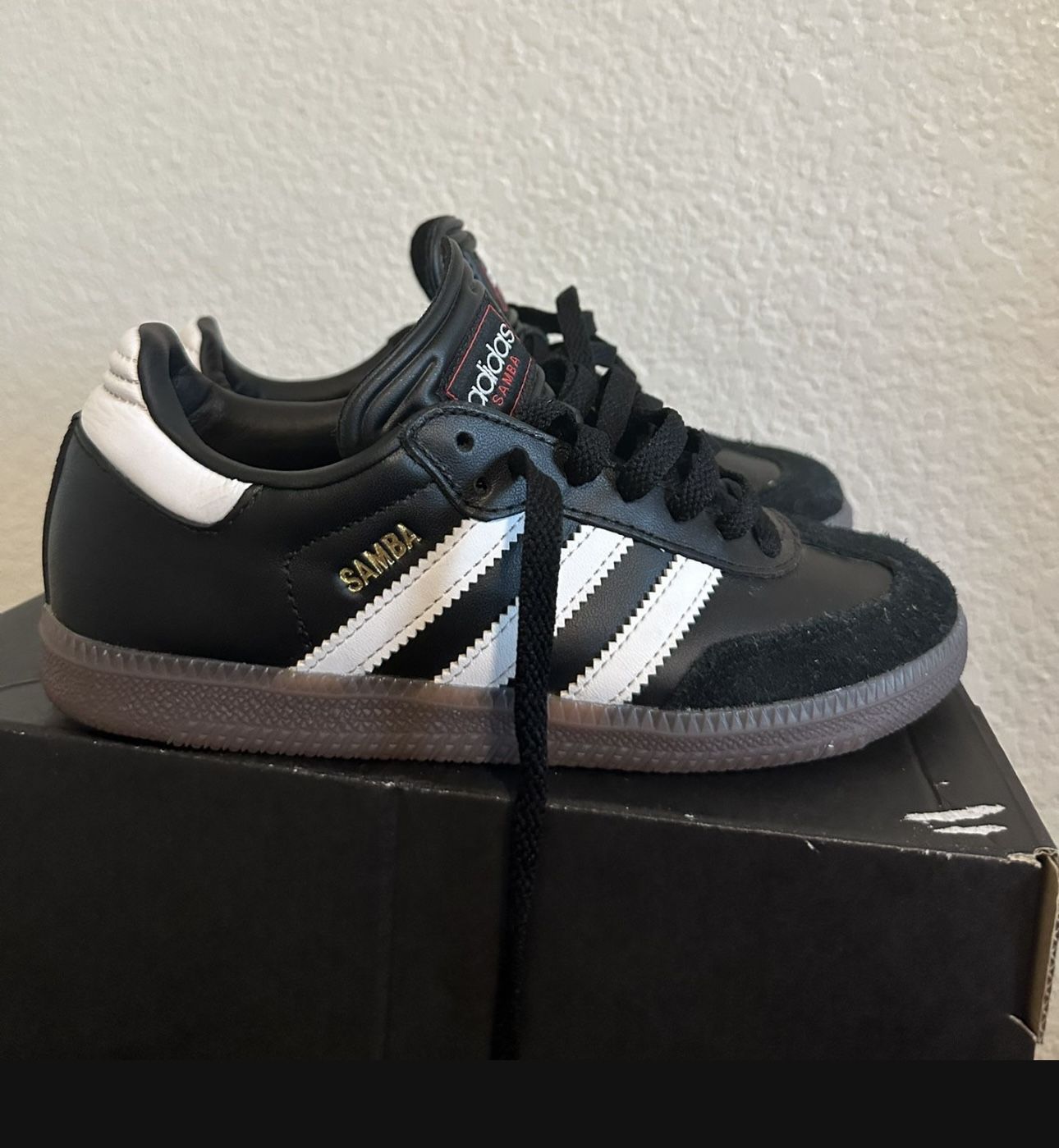 Sambas Size 3