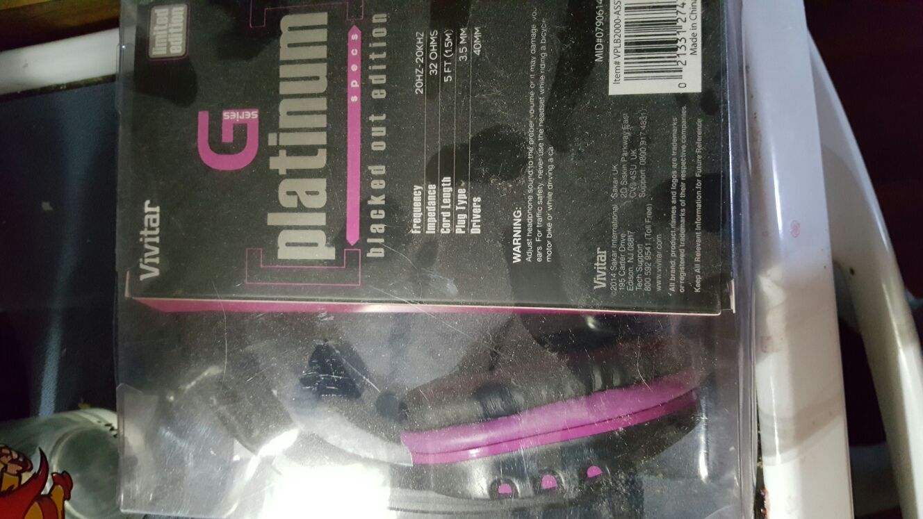 Vivitar headphones